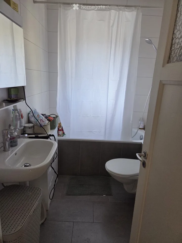 Appartement 4,5 Erdgeschoss 2114 Fleurier – Foto 3 von 5
