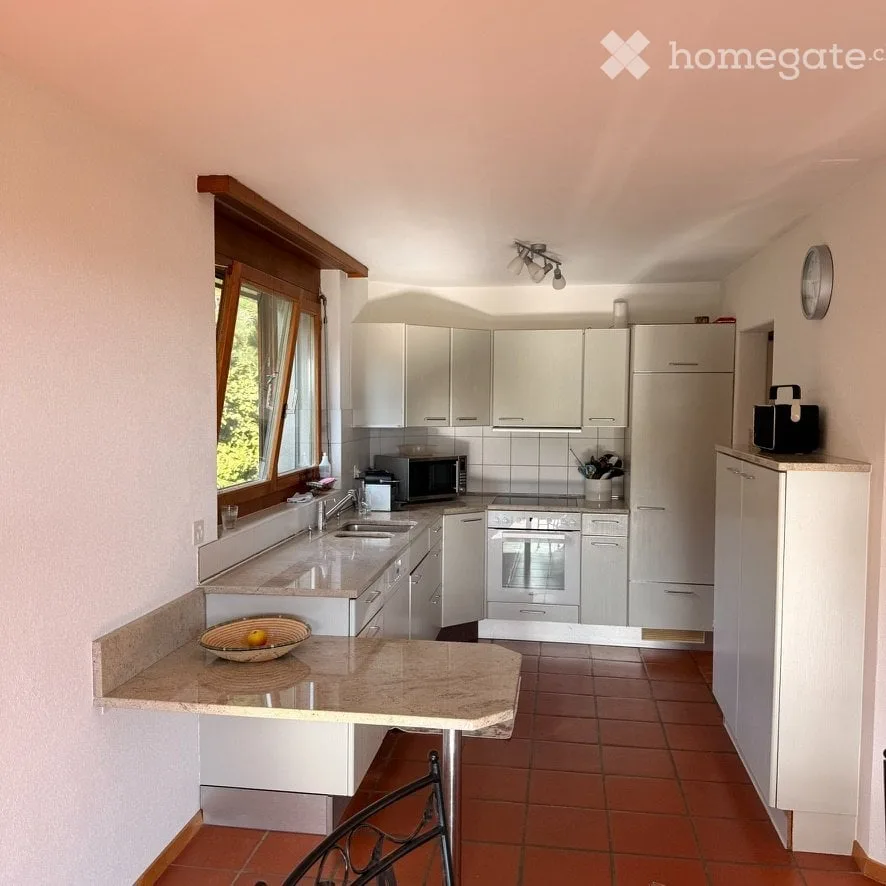 Schönes 4.5-Zimmer-Apartment (92 m²) mit Kamin in Lamboing – Foto 4 von 5