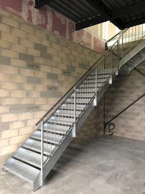 Local Commercial & Box de Garage pour Votre Entreprise avec Porte Sectionnelle XXL – photo 3 sur 14