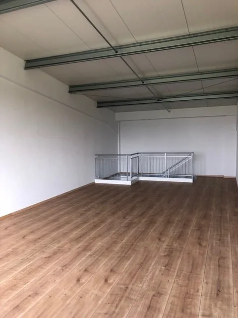 Local Commercial & Box de Garage pour Votre Entreprise avec Porte Sectionnelle XXL – photo 14 sur 14