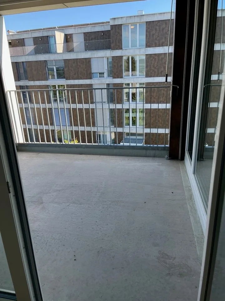 Living in a quiet residential area with a view of the green – photo 8 of 8