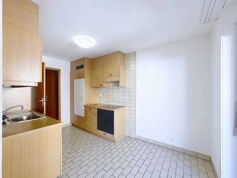 Au 1er étage - Grand 3.5 pièces sur 1 niveau de 79 m2 + balcon – photo 6 sur 12