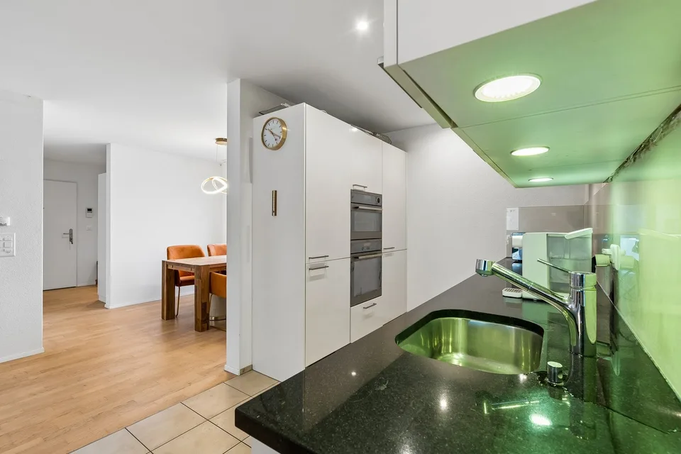 Appartement moderne 3,5 pièces à Bülach - confortable et élégant – photo 4 sur 10