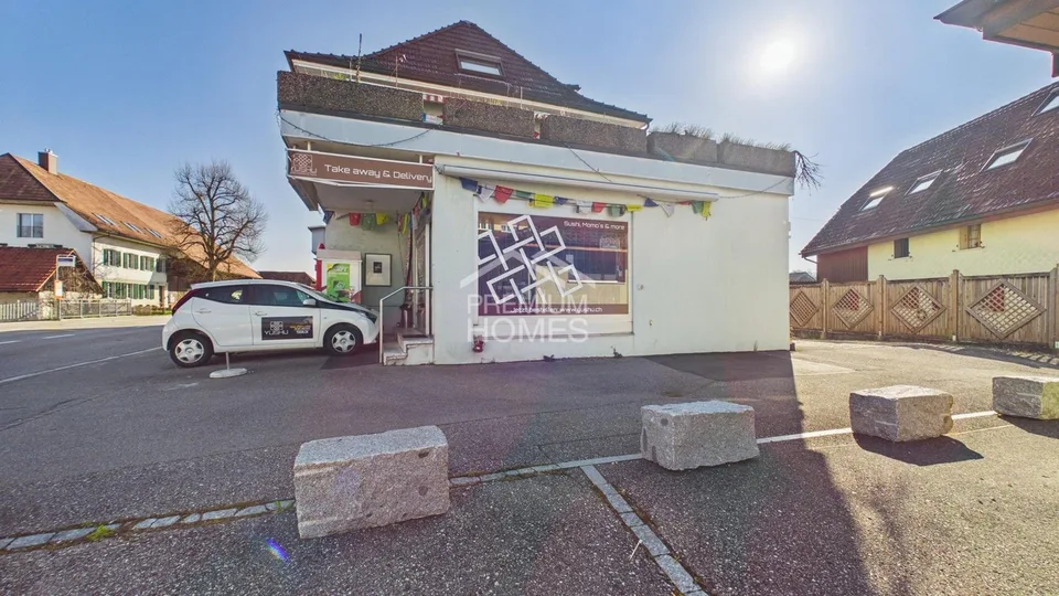 Combinaison tournée vers l'avenir du logement et du commerce – photo 8 sur 13