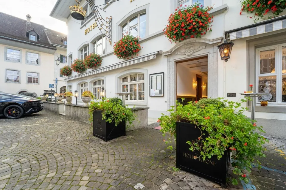 Hotel Krone - Traditionshotel mit Restaurant im historischen Städtli – Foto 2 von 15