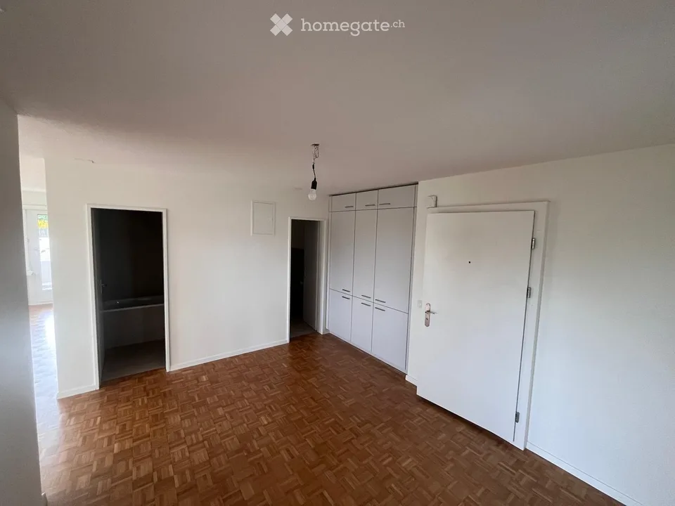 Hübsche 4,5-Zimmer-Wohnung, frisch renoviert und ideal gelegen – Foto 4 von 10