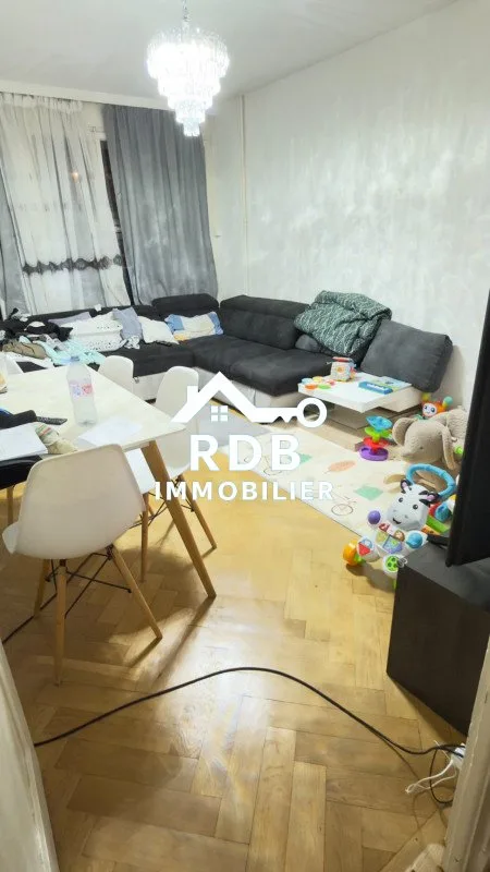 3-room apartment on the ground floor located in Geneva 1202 – photo 2 of 5