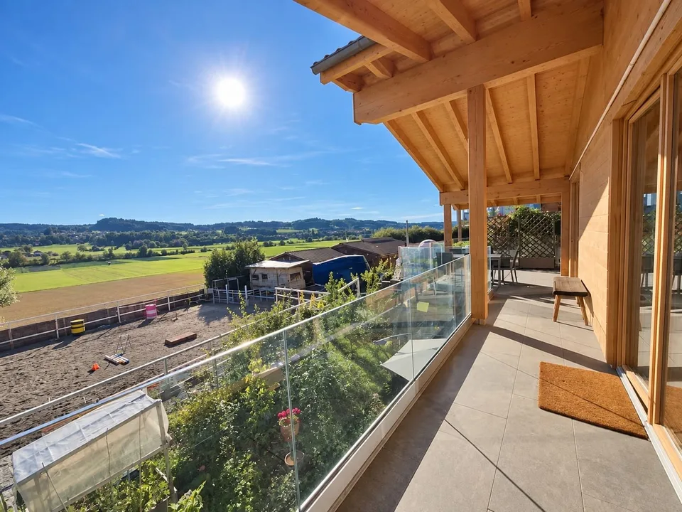 Modern wooden house with charm – flexibly usable as a single-family house or with an apartment – photo 2 of 14