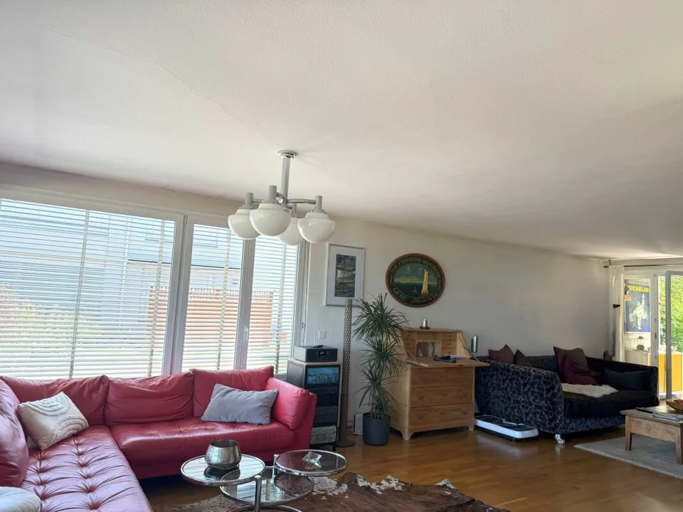 Appartamento di 4,5 locali con molta vista sul lago e sopra la strada principale – foto 8 di 21