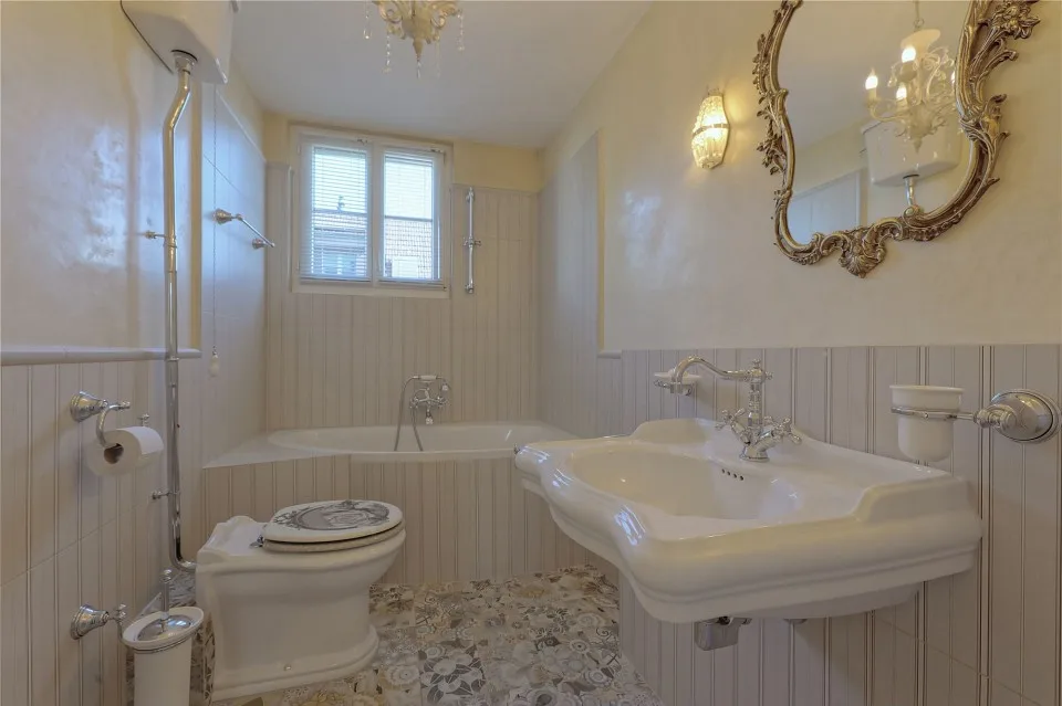 Charmante 3½-Zimmer Eigentumswohnung mit Mansardenzimmer und Garten – Foto 12 von 13