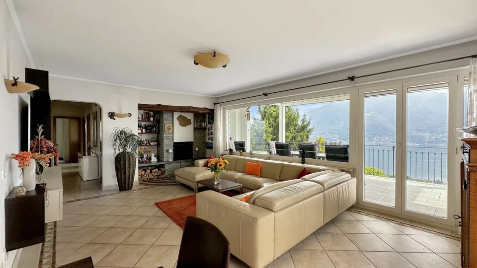 Brione sopra Minusio - Villa mit 3 Wohnungen – foto 4 di 21