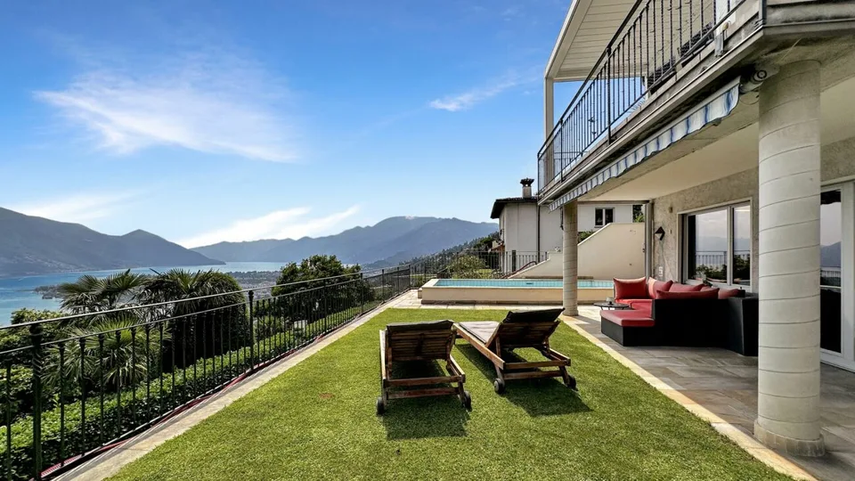 Brione sopra Minusio - Villa mit 3 Wohnungen – foto 17 di 21
