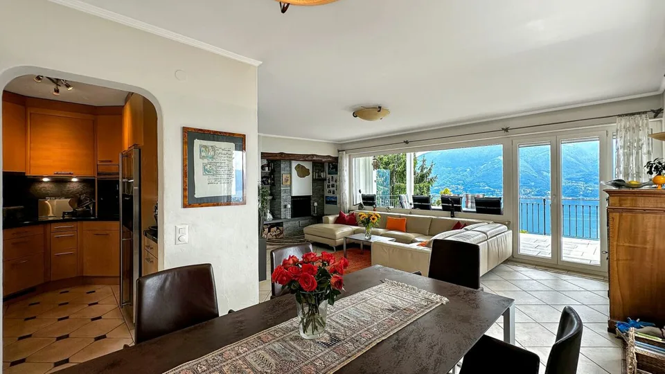 Brione sopra Minusio - Villa mit 3 Wohnungen – foto 5 di 21