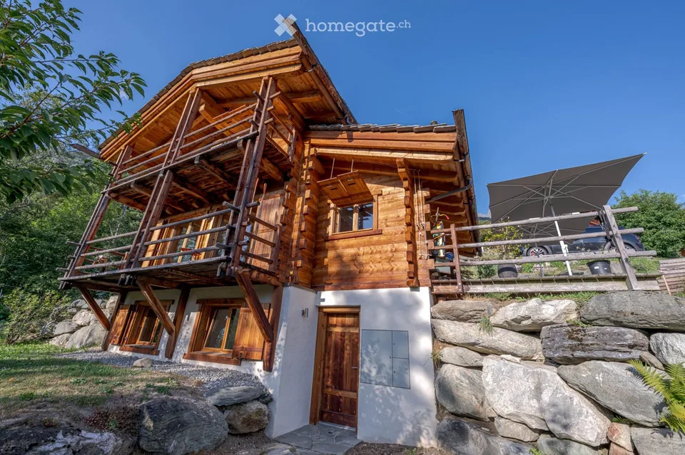 Schönes Chalet mit 4.5 Zimmern - Sarreyer – Foto 2 von 9