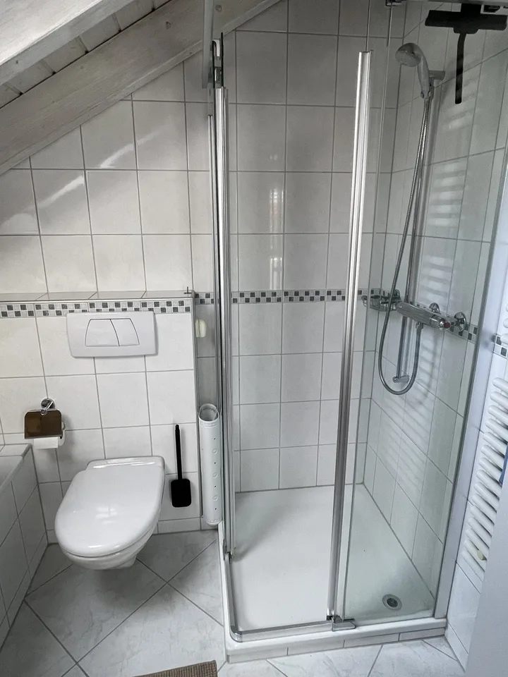 3½ ZIMMER-HAUS IN WATT (ZH), MÖBLIERT, TEMPORÄR – photo 7 of 10
