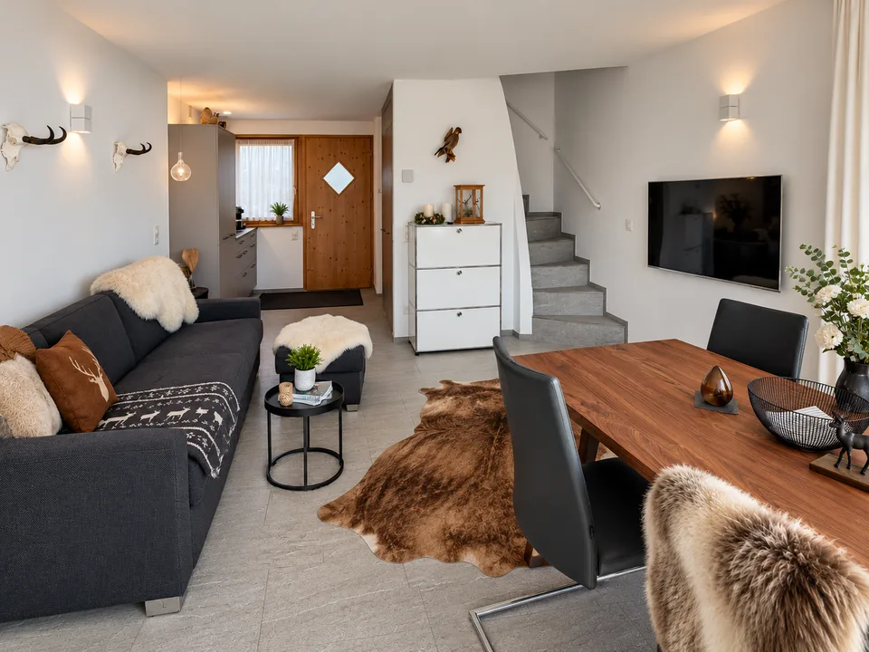 Charming 2.5-room maisonette apartment with mountain panorama in Flims-Dorf – photo 7 of 13