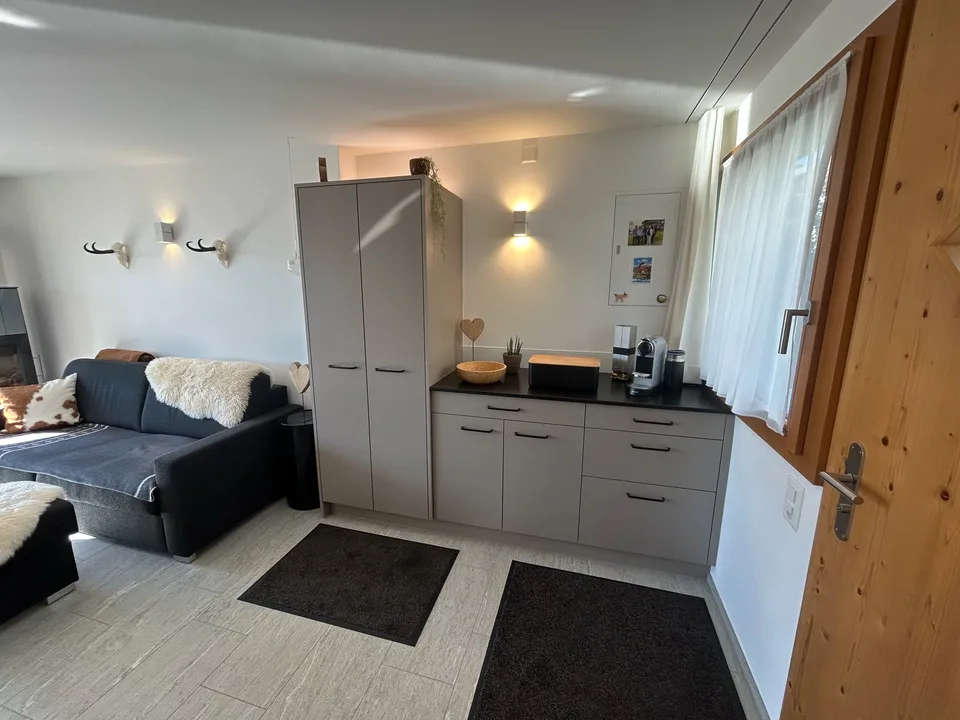 Charming 2.5-room maisonette apartment with mountain panorama in Flims-Dorf – photo 9 of 13