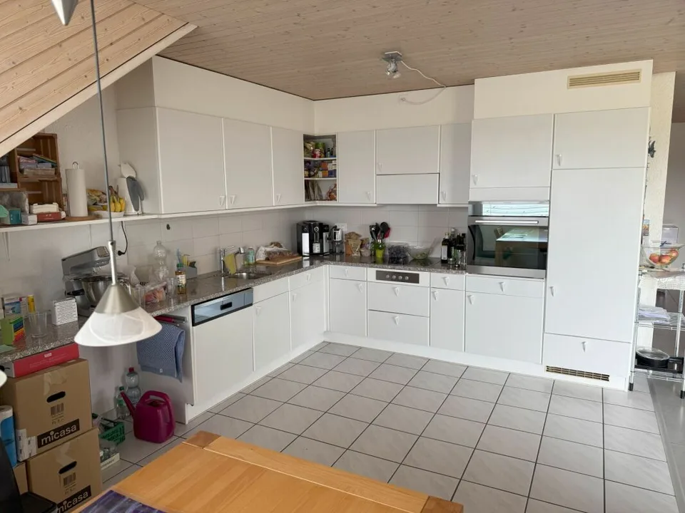 Attic apartment, 139 m2 net living space with expandable attic floor with existing window – photo 6 of 17