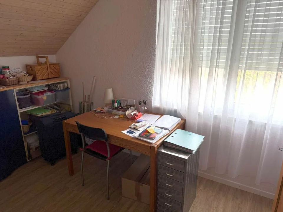 Attic apartment, 139 m2 net living space with expandable attic floor with existing window – photo 11 of 17