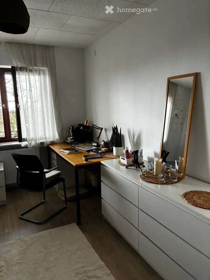 WG - Zimmer günstig, auf Zeit!***Möglich – Foto 3 von 4