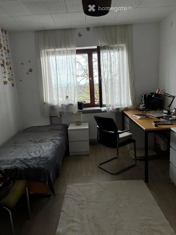 WG - Zimmer günstig, auf Zeit!***Möglich – Foto 2 von 4