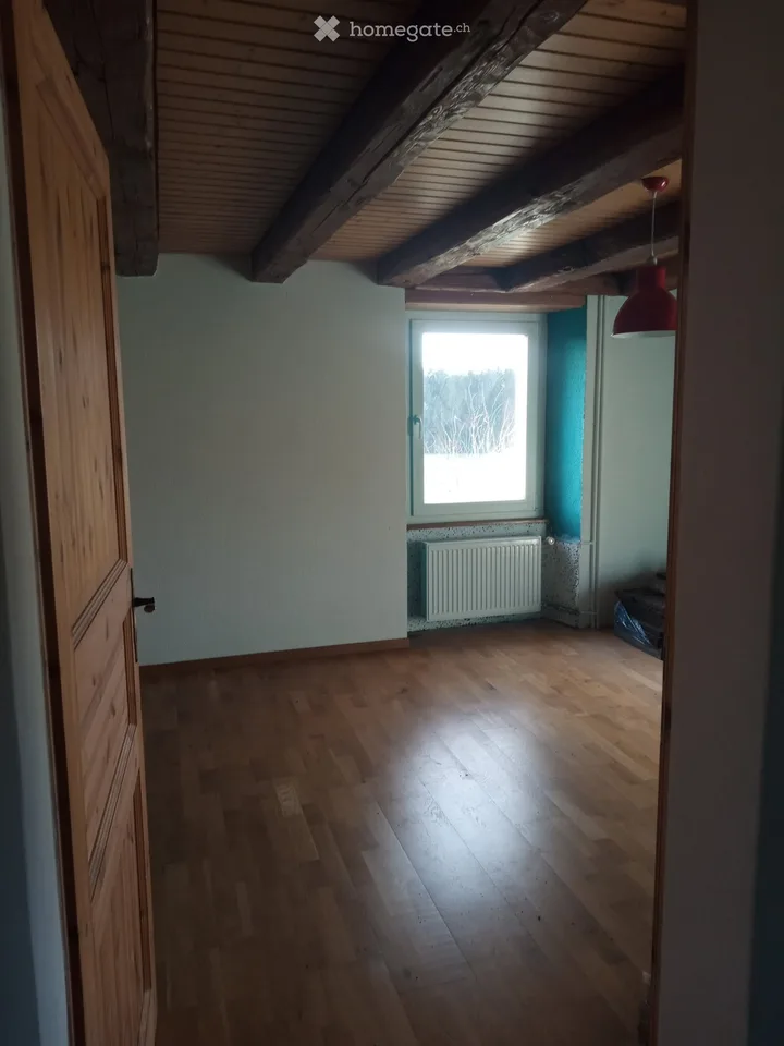 Möbliertes Zimmer – Foto 2 von 2