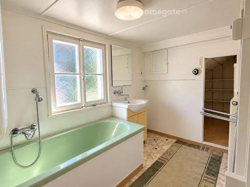 Charmantes Einfamilienhaus mit Retro-Charme und Gestaltungspotenzial in Herisau AR – Foto 4 von 13