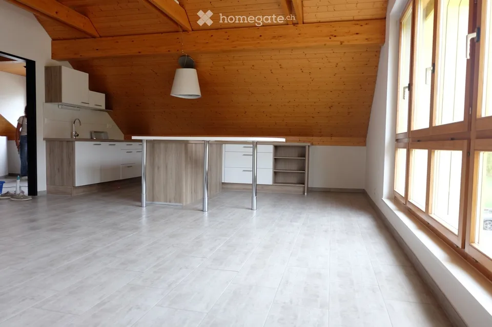 Helles 2,5-Zimmer-Wohnung in Travers – Foto 5 von 5