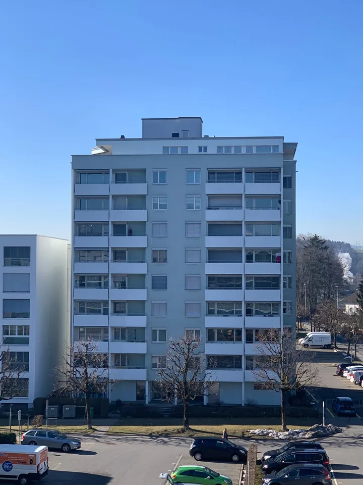 schöne 2 1/2 Zimmerwohnung mit Lift – Foto 13 von 13