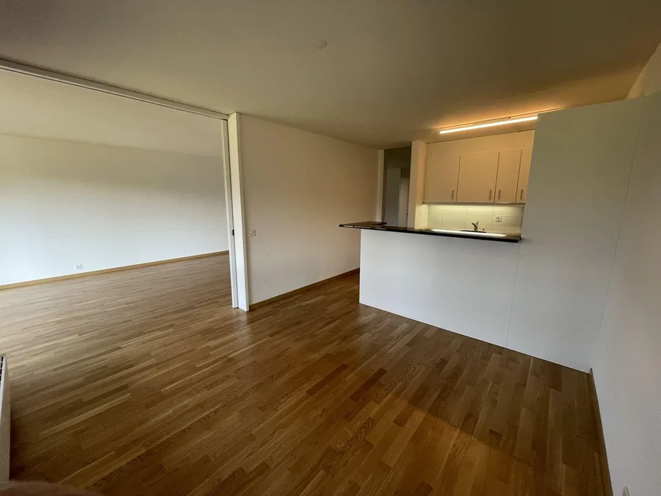 2.5-Zimmerwohnung mit unverbaubarer Aussicht – Foto 3 von 10
