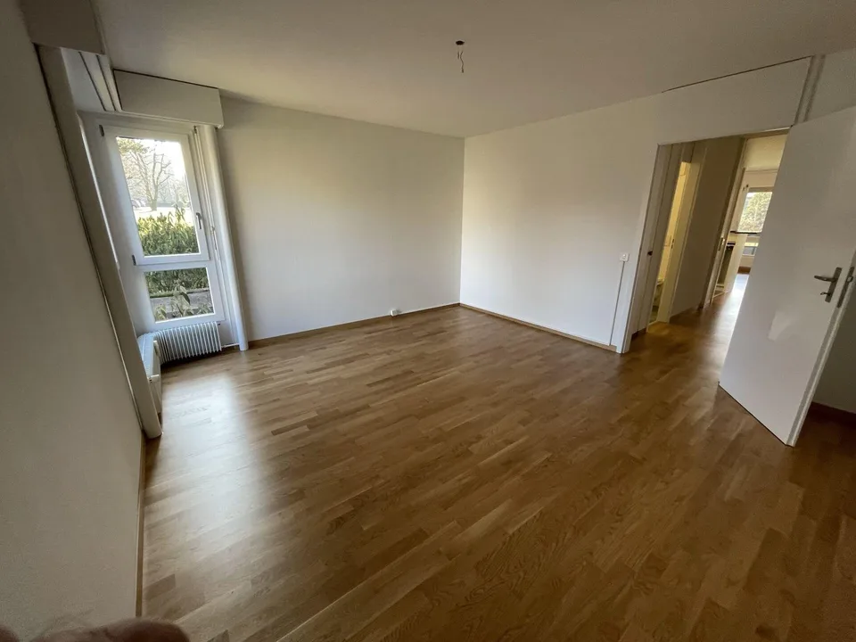 2.5-Zimmerwohnung mit unverbaubarer Aussicht – Foto 9 von 10