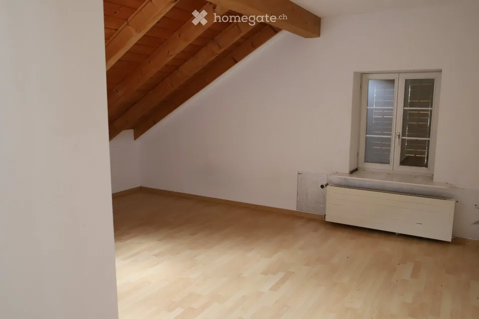 3.5 Zimmer Dachwg 3 Min Bahnhof, 10 Min Schule, 2 Min Volg – Foto 4 von 18