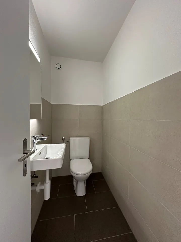 Sanierte helle 3.5-Zimmer-Wohnung mit Balkon und Seesicht – Foto 6 von 14