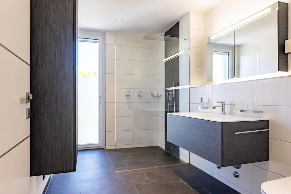 Exklusive 3.5-Zimmer-Attikawohnung mit Seenähe in Uetikon am See – Foto 11 von 11