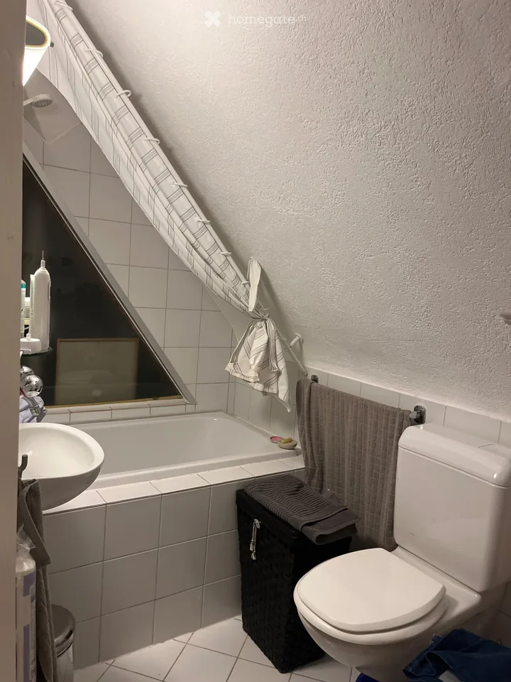11/2 Zimmer Dachwohnung – Foto 4 von 4