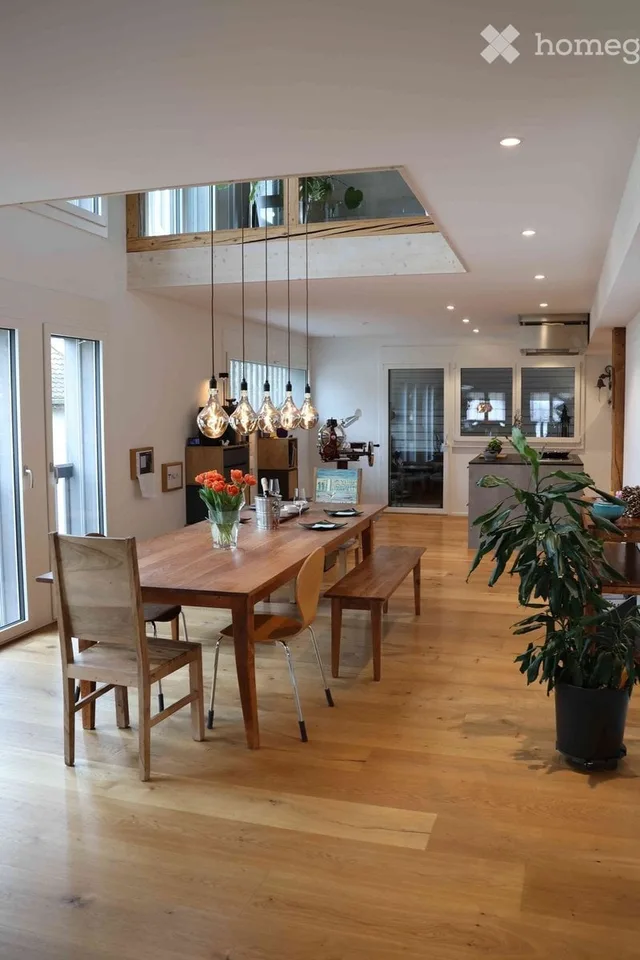 Befristet, möbliert: Grosse 5.5-Zimmer-Maisonettewohnung – Foto 2 von 13