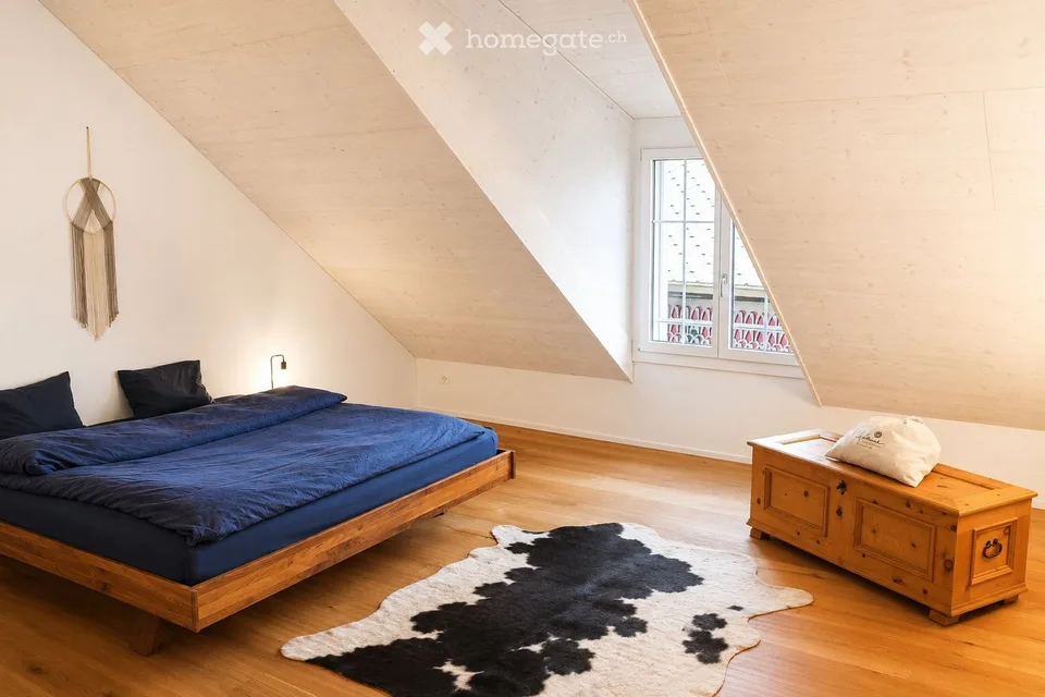 Befristet, möbliert: Grosse 5.5-Zimmer-Maisonettewohnung – Foto 9 von 13