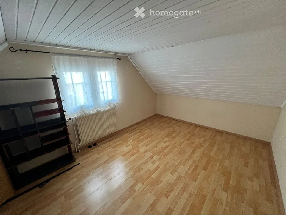 Gemütliche 2 Zi. Wohnung für 700 CHF inklusive Parkplatz – Foto 3 von 5