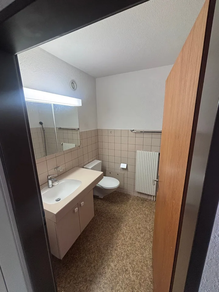 Cozy 2.5-room apartment with balcony in Luterbach – photo 5 of 10