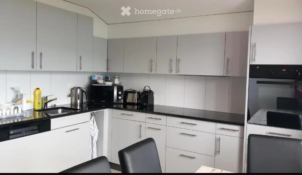 Charmante 4- Zimmer Wohnung – Foto 2 von 5