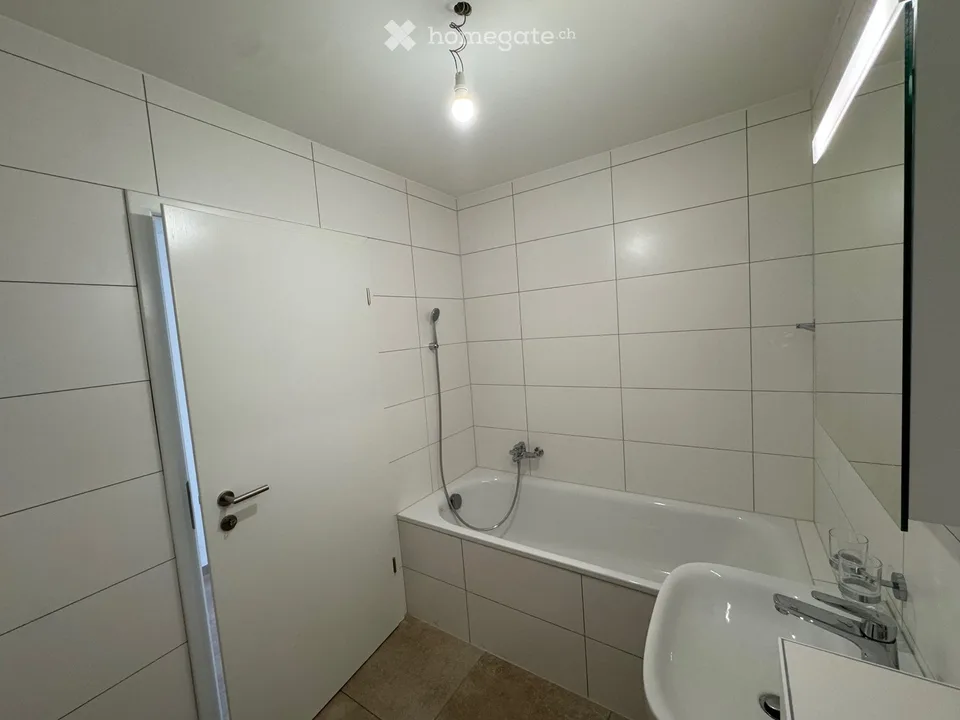 Zu vermieten 3.5-Zimmer-Wohnung mit großem Balkon in Aigle – Foto 10 von 11