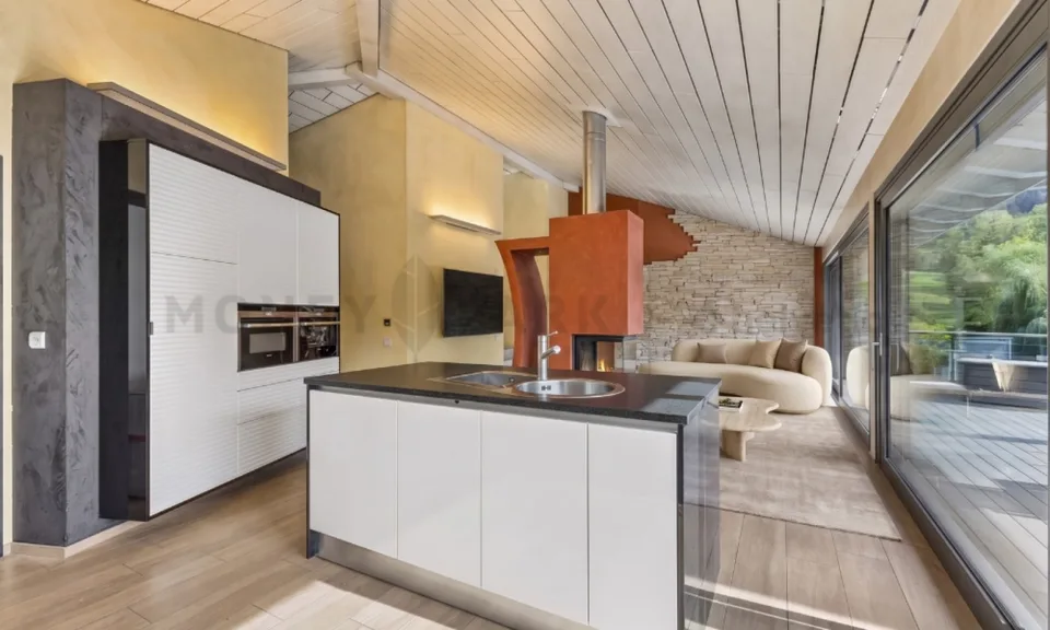 Eine wunderschöne Villa im mediterranen Stil mit zwei Wohneinheiten. – Foto 2 von 13