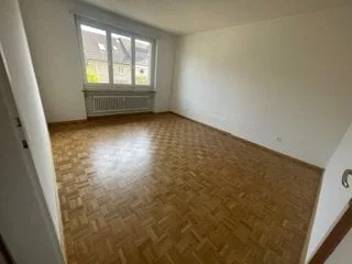schöne helle 3.5 Zimmerwohnung – Foto 3 von 5
