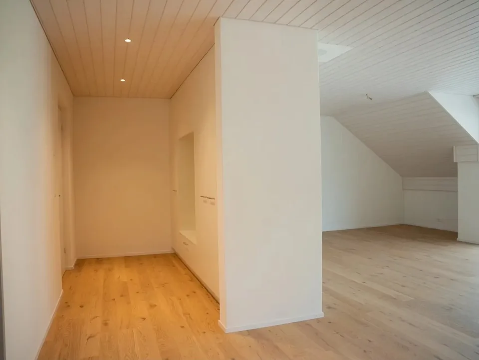 New, sunny attic apartment with high-quality construction standards – photo 6 of 18
