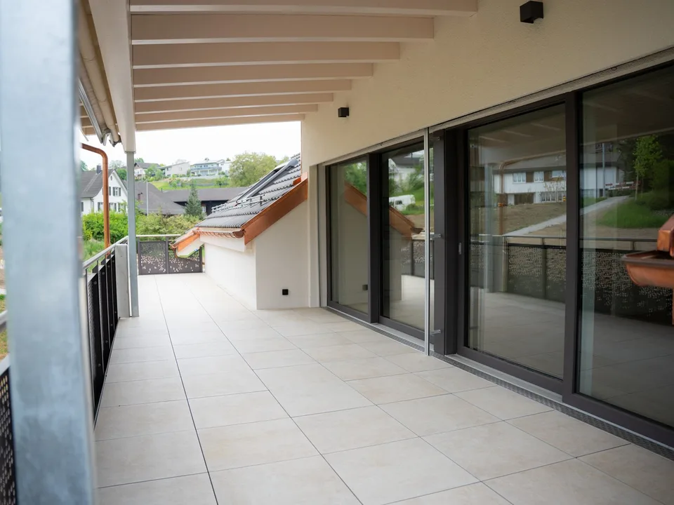 New, sunny attic apartment with high-quality construction standards – photo 3 of 18