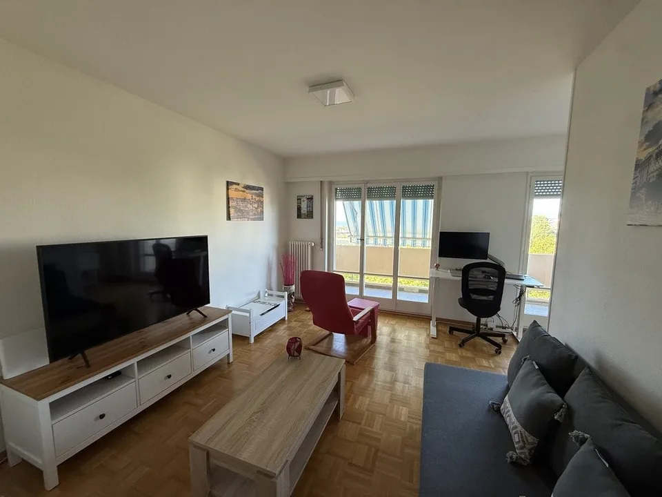 Einzigartige Gelegenheit! Wunderschönes Studio im Herzen von Prilly! – Foto 2 von 5