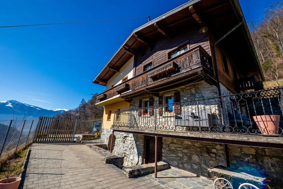 Private Estate in the Heart of Nature with business opportunity – photo 9 of 9