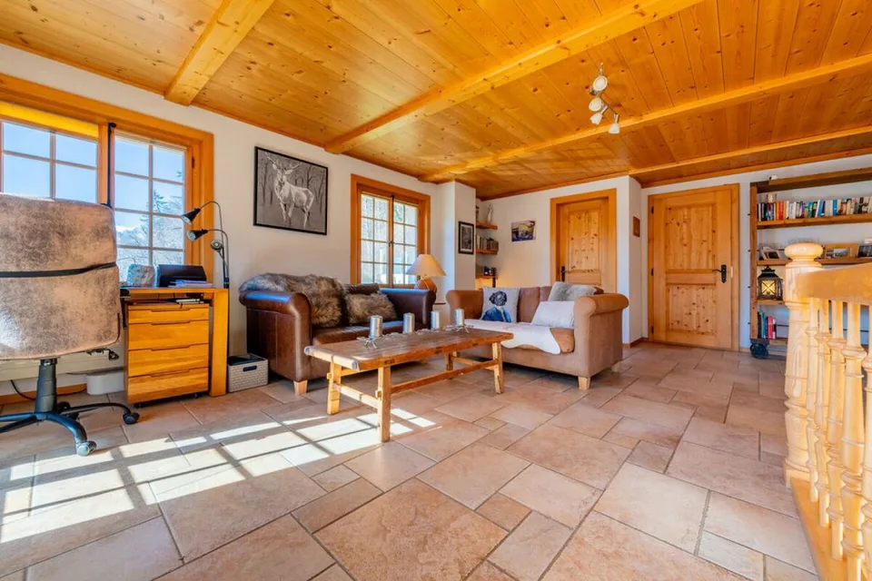 Private Estate in the Heart of Nature with business opportunity – photo 4 of 9