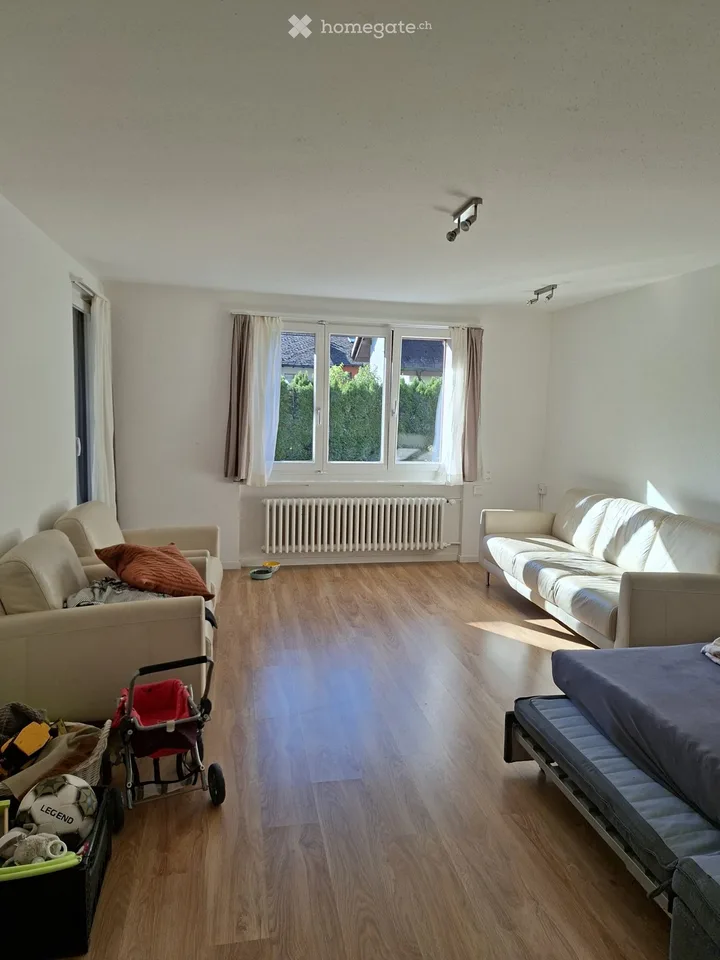4.5 Zi-Wohnung in Glarus – Foto 2 von 5