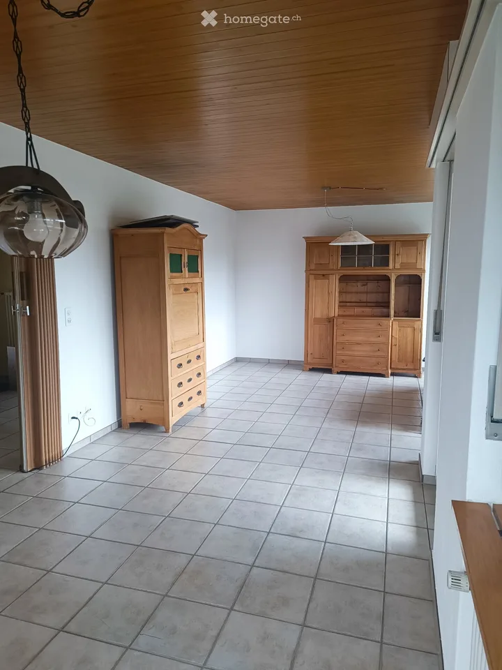 Freistehendes Haus mit Garten. Gewerbliche Nutzung möglich – Foto 4 von 5